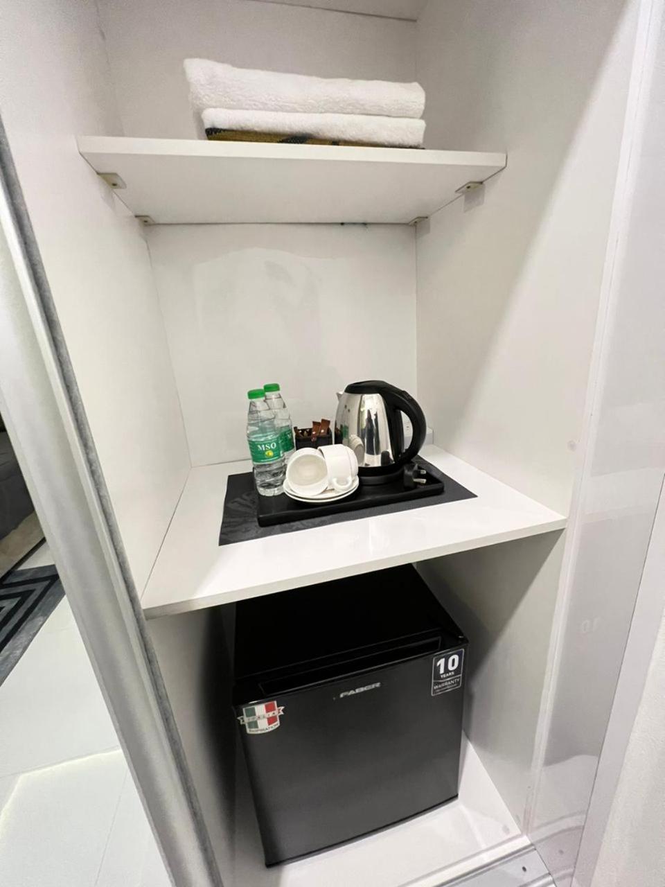 Auranad Tinyhouse Bandar Tanah Merah Wifi Netflix Exterior photo